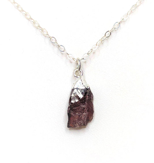 Red Garnet Raw Stone Pendant, Sterling Silver, Natural Stone Pendant, Minimalist Freeform Crystal, Birthstone Necklace, Garnet Gemstone Gift