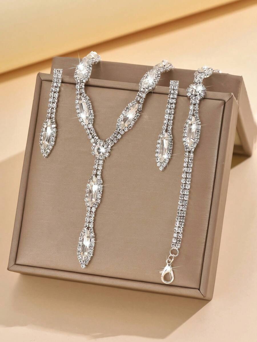 Clear Crystal Crystal Necklace Bracelet and Earrings Jewellery Set | Wedding Accessories