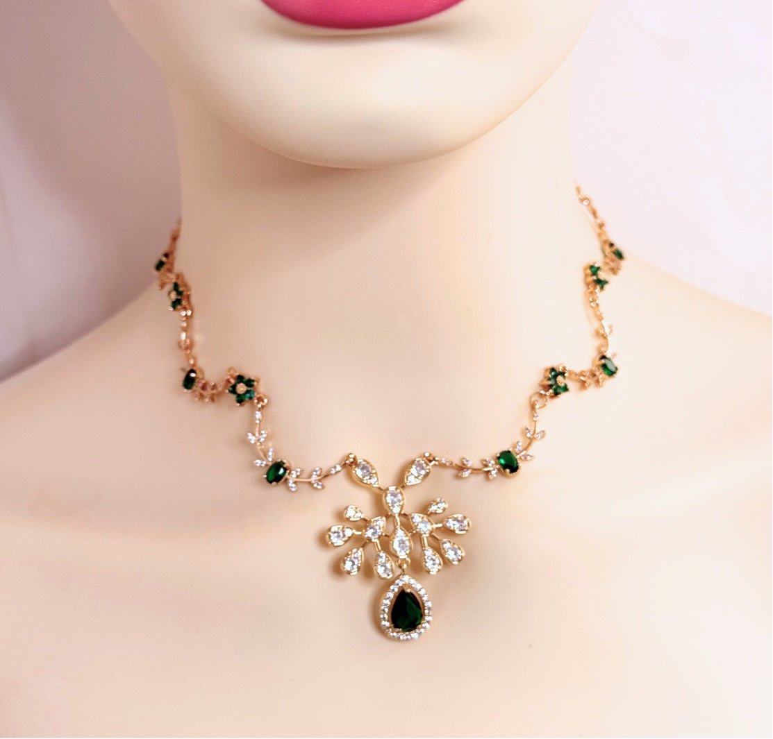 Elegant Emerald Regency Style Necklace Bracelet | Fantasy Green Teardrop Choker | Medieval Jewelry