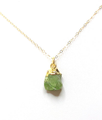 Raw Peridot Green Necklace Gold Filled, Raw Green Nugget Pendant, Natural Stone, Minimalist Crystal Necklace, Freeform Gemstone, Gifts For Women