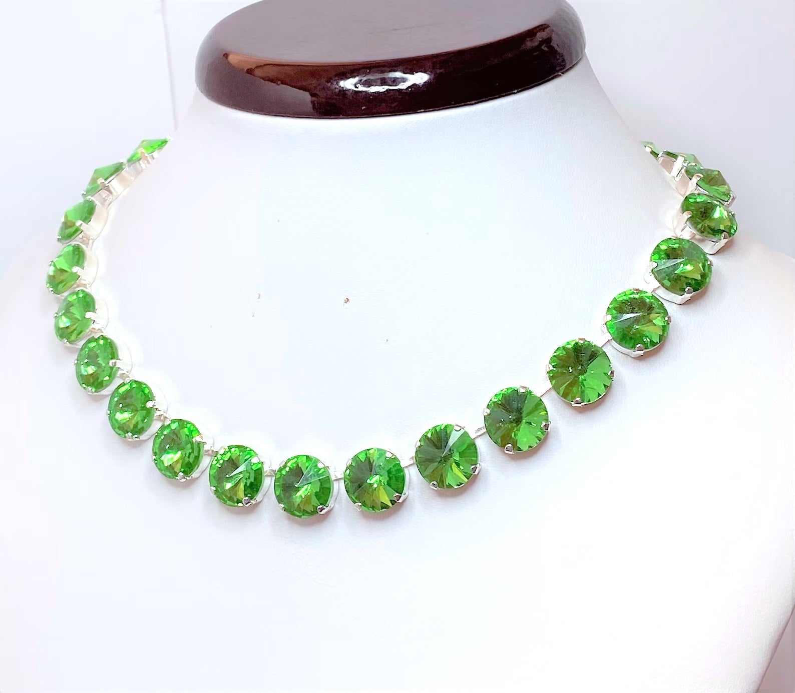 Emerald Peridot Georgian Collet Crystal Chokers, Anna Wintour Style, Riviere Necklaces