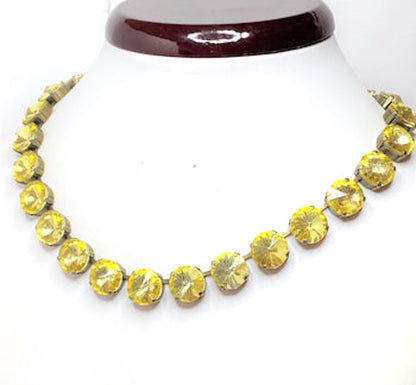 Emerald Yellow Georgian Collet Necklaces | Peridot Riviere Necklace