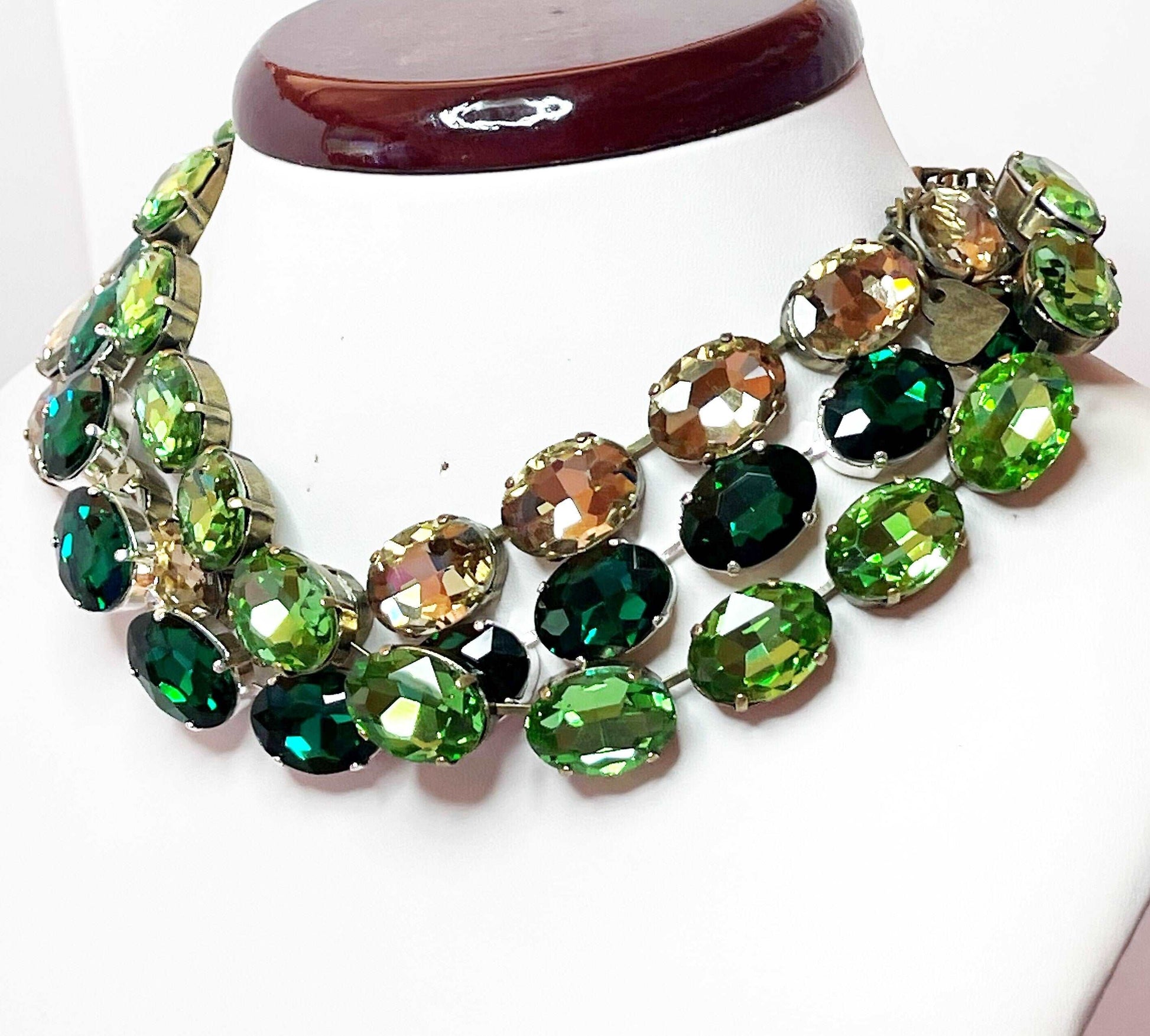 Anna Wintour Necklace, Peridot Crystal, Emerald Georgian Collet, Light Silk Statement Choker, Riviere Oval Necklace, Necklaces For Women