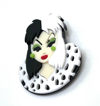 Cruella De Ville Brooch, Film Star Lady Pin, Fashion Pin for Jacket Scarf, Lady in Black Spot Coat, Brooches For Women