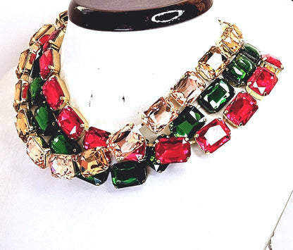 Red Green Georgian Collet Necklaces, Peach Crystal Choker, Anna Wintour Style, Xmas Colours, Emerald Riviere Necklace, Necklaces for Women