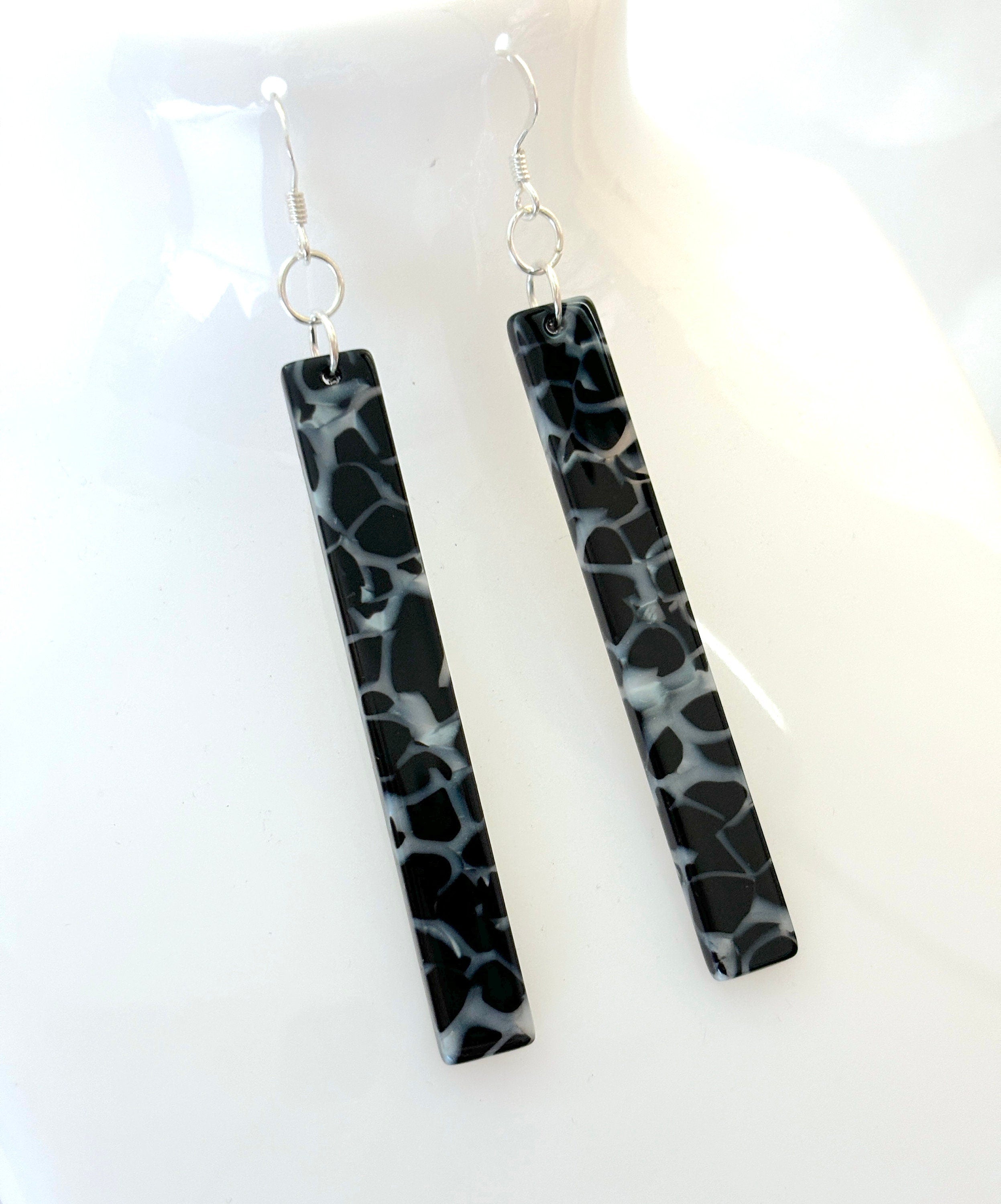 Sleek Acrylic Ear Drops, Modern Black Grey Tortoise Shell Earrings for Her, Acrylic Long Thin Drops, Geometric Earrings, Earrings for women