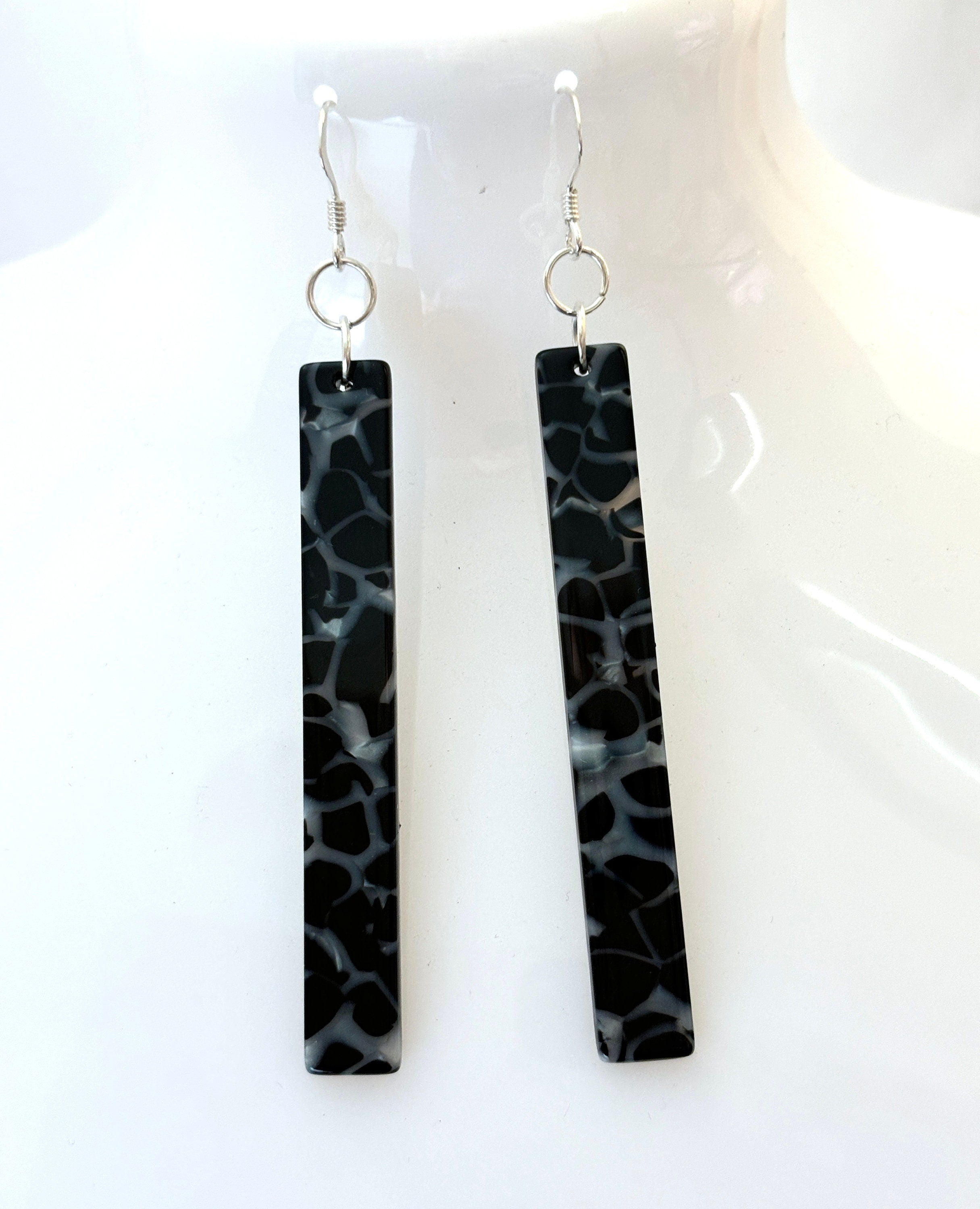 Sleek Acrylic Ear Drops, Modern Black Grey Tortoise Shell Earrings for Her, Acrylic Long Thin Drops, Geometric Earrings, Earrings for women