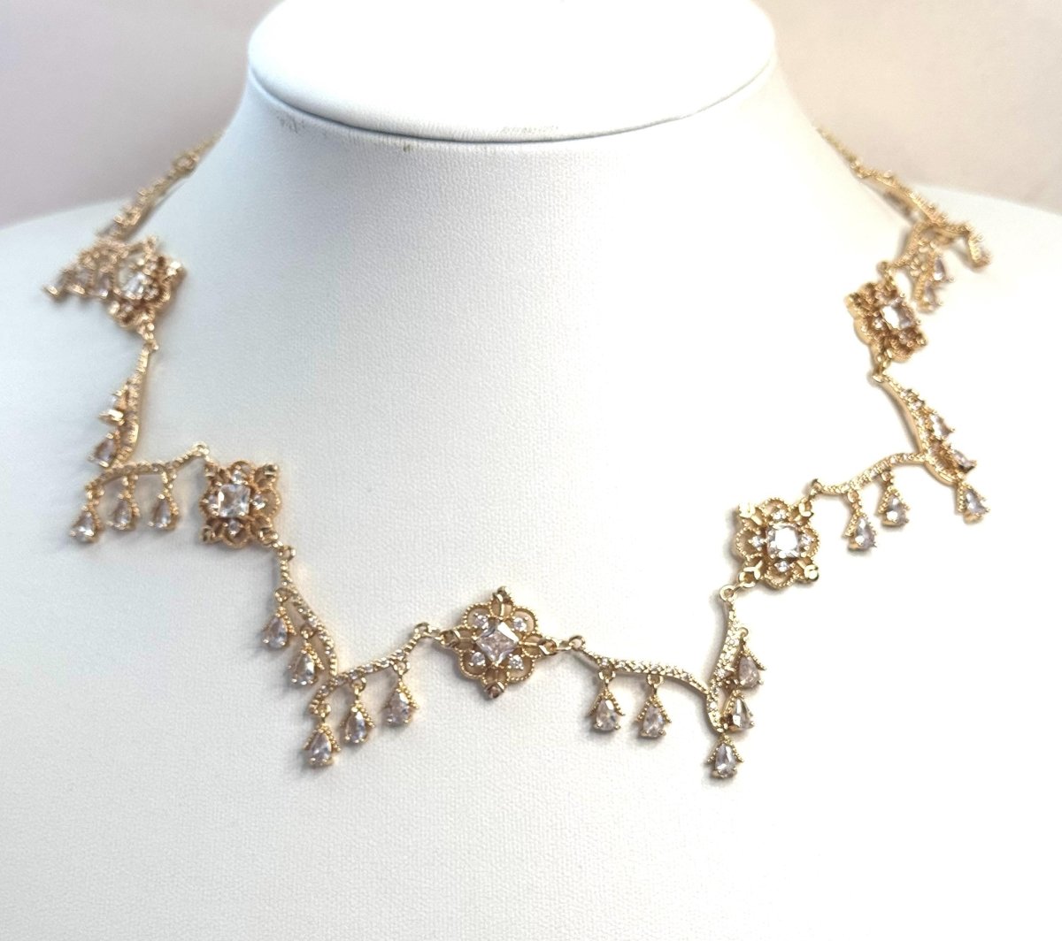 Elegant Teardrop Crystal Necklace Earrings | Regency Inspired | Fairycore Jewellery