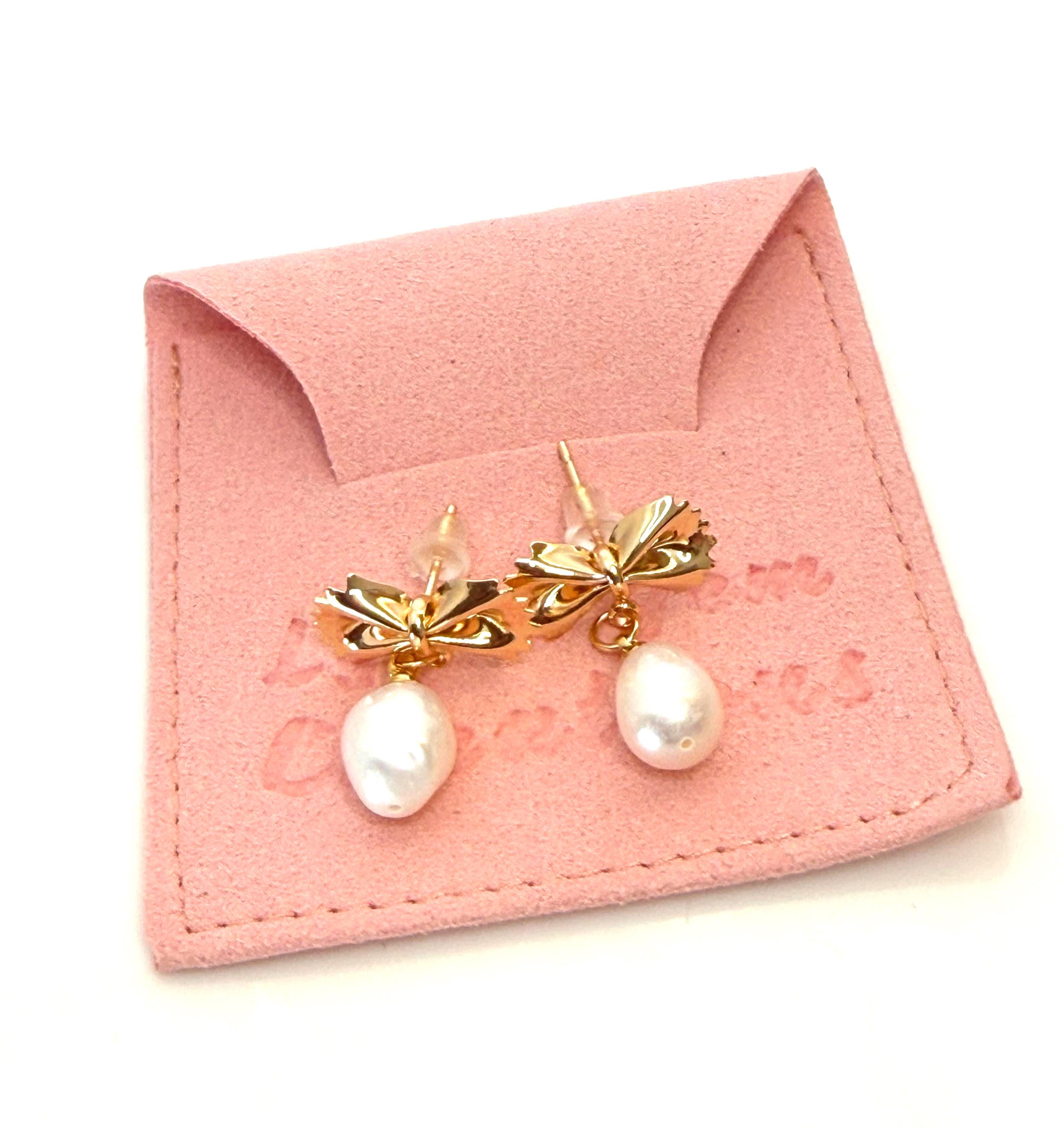 14K Gold Bow Pearl Earrings | Freshwater Pearl Studs