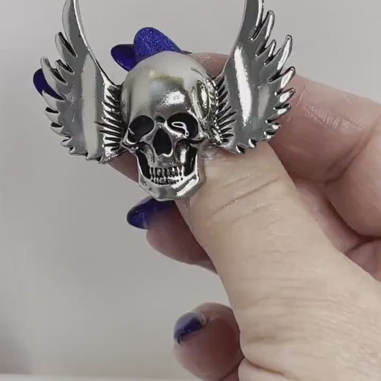 Antique Silver Winged Skull Brooch, Gothic Brooch, Unisex Jewellery, Bikers Pin, Rockers Pin, Winged Skull Pin