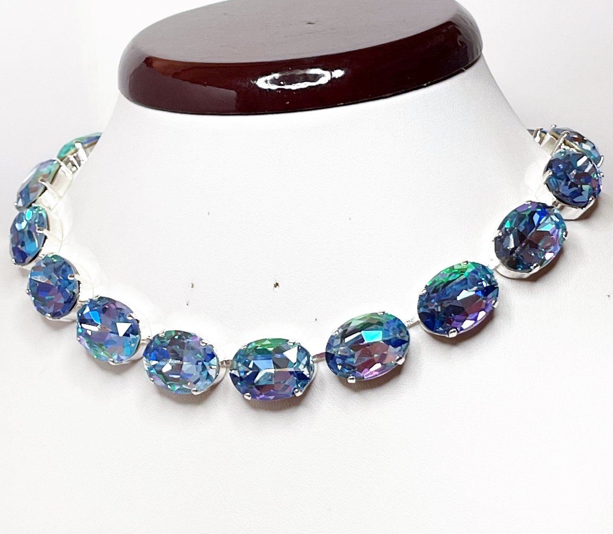 Sapphire Peridot Georgian Collet Necklaces, Anna Wintour Style, Peridot Laser Shine Crystal Choker, Riviere Statement Necklace, Layering Chokers