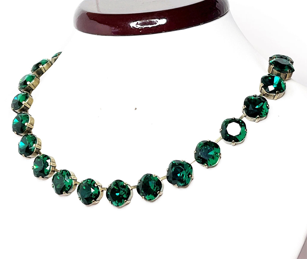 Peridot Crystal Necklace, Anna Wintour Style, Emerald Georgian Collet, Statement Rhinestone Choker, Green Riviere, Necklace for Women