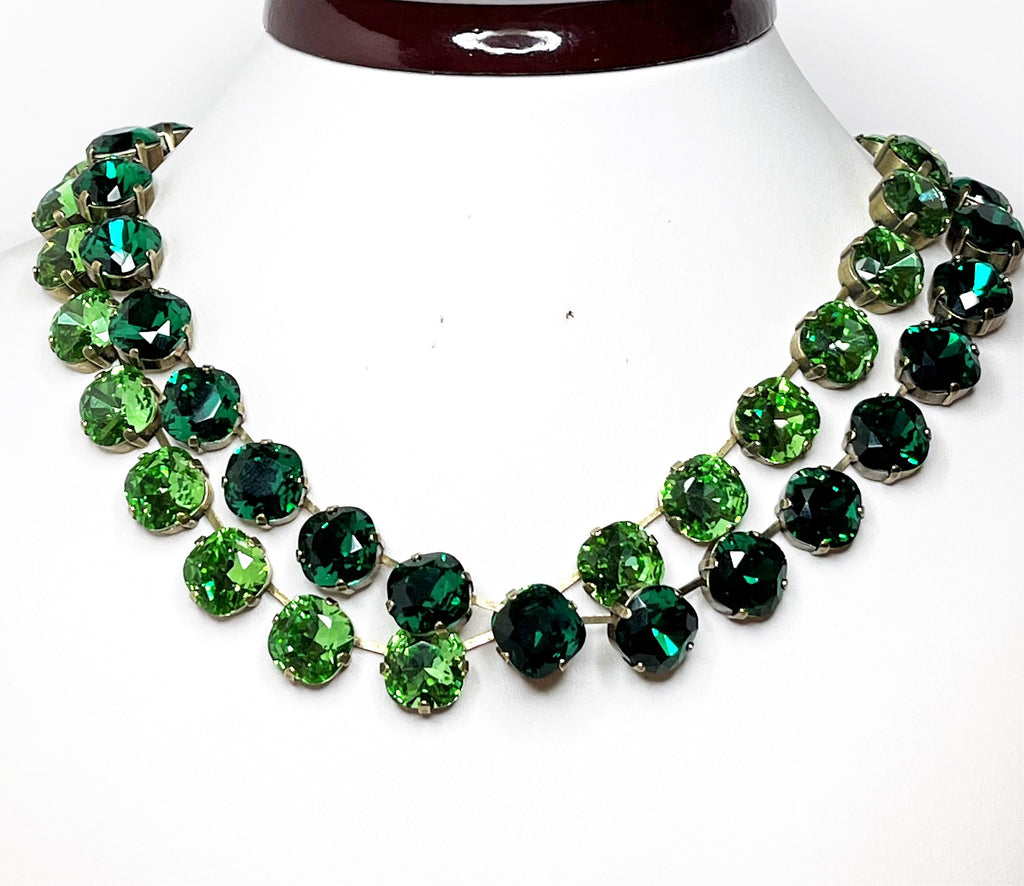 Peridot Crystal Necklace, Anna Wintour Style, Emerald Georgian Collet, Statement Rhinestone Choker, Green Riviere, Necklace for Women