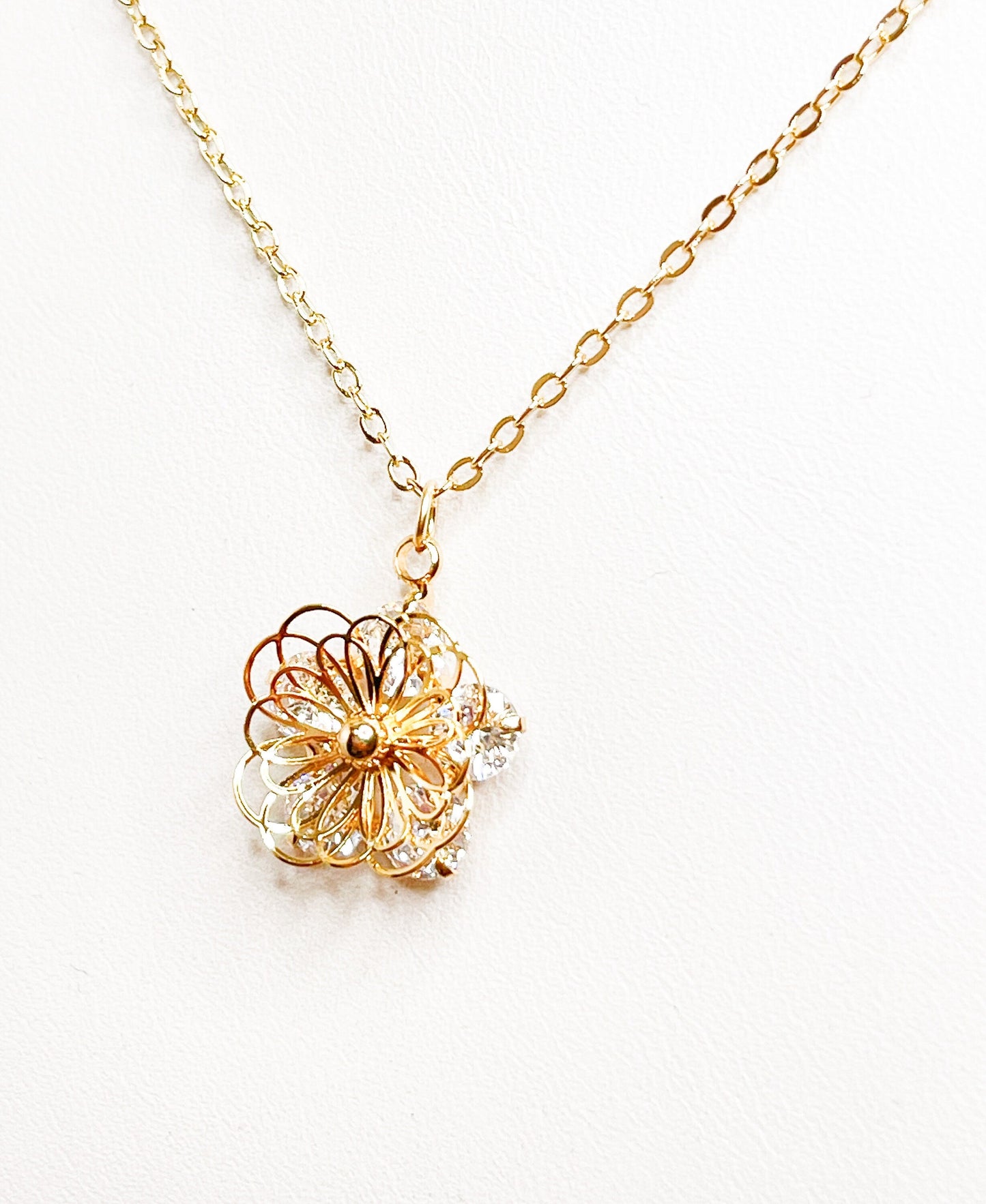 Gold Flower Crystal Necklace | Dainty Daisy Charm Jewelry | 14kt Gold Filled