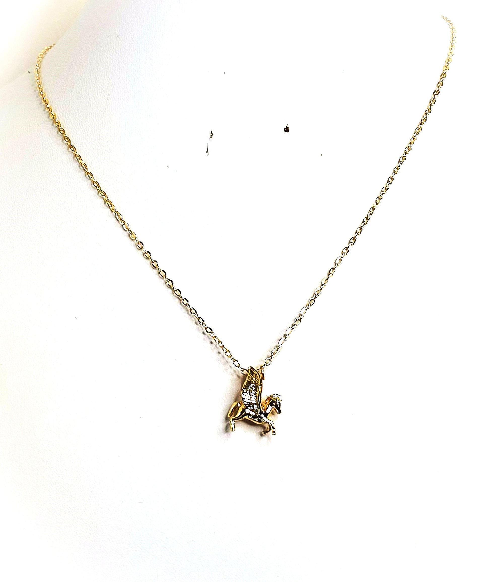 Gold Pegasus Necklace | Dainty Jewellery | 14kt Gold Filled | Fantasy Lovers Jewelry