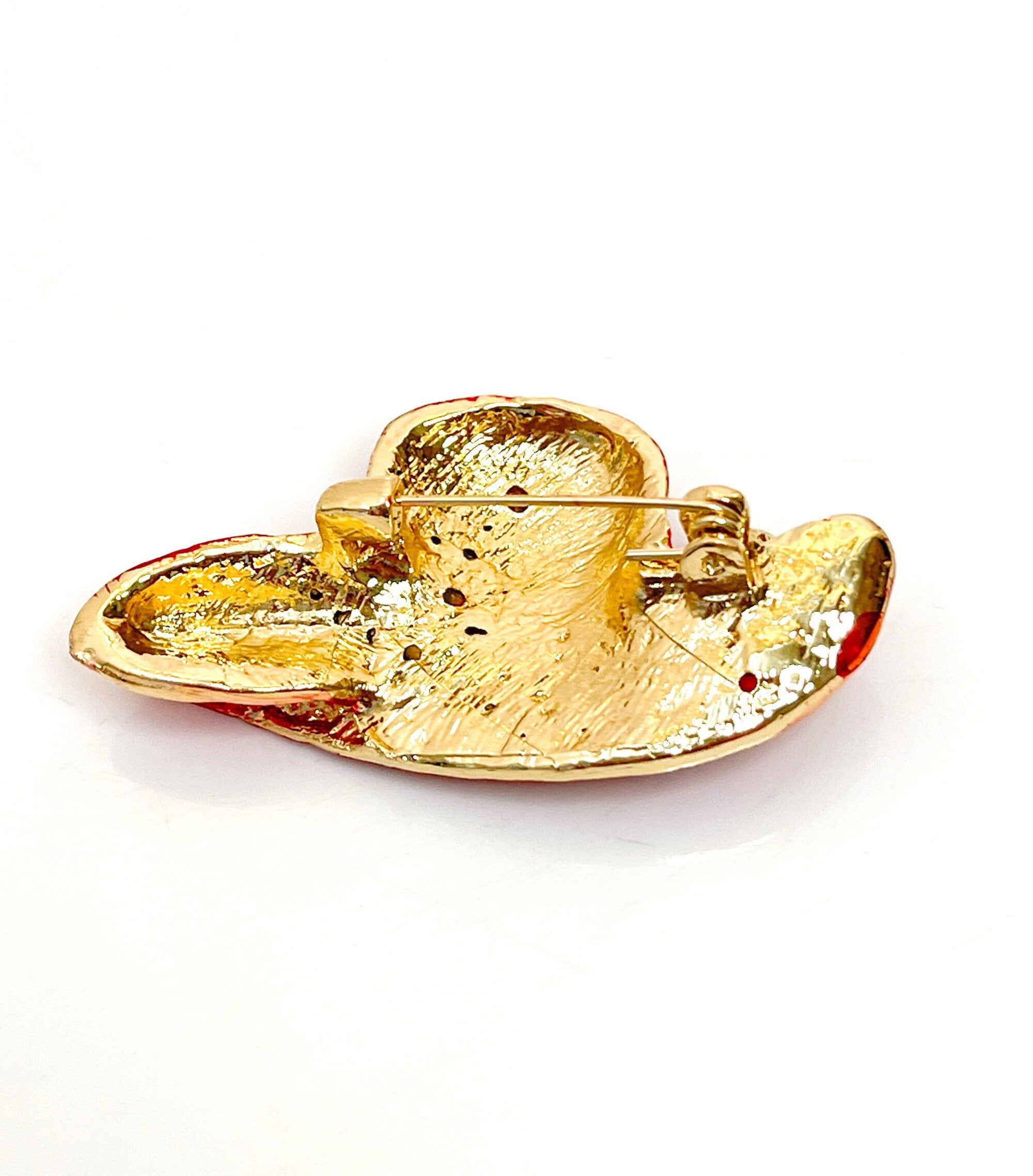 Red hat pins and brooches store